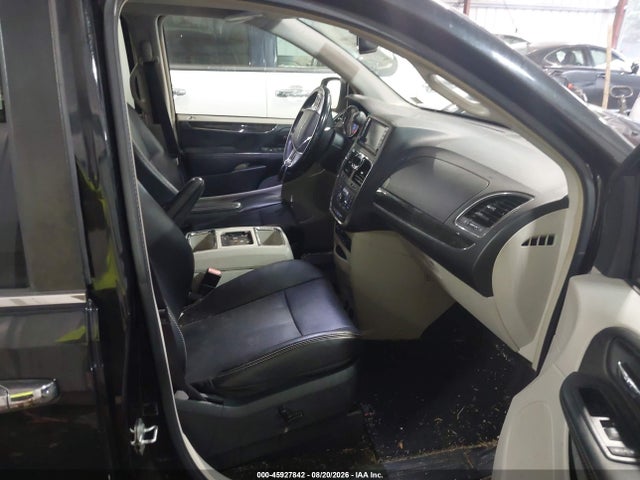 Продажа на аукционе авто 2015 Chrysler Town & Country Touring-l, vin: 2C4RC1CG1FR521045, номер лота: 45927842