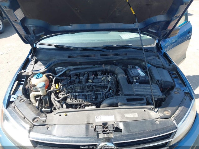 2015 Volkswagen Jetta 1.8t Se მანქანა იყიდება აუქციონზე, vin: 3VWD17AJ1FM332045, აუქციონის ნომერი: 45927872