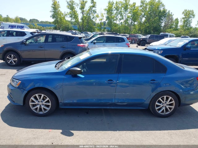 2015 Volkswagen Jetta 1.8t Se მანქანა იყიდება აუქციონზე, vin: 3VWD17AJ1FM332045, აუქციონის ნომერი: 45927872