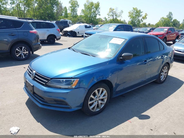 2015 Volkswagen Jetta 1.8t Se მანქანა იყიდება აუქციონზე, vin: 3VWD17AJ1FM332045, აუქციონის ნომერი: 45927872