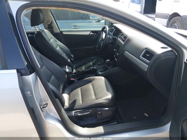 2014 Volkswagen Jetta 1.8t Se მანქანა იყიდება აუქციონზე, vin: 3VWD07AJ0EM372859, აუქციონის ნომერი: 45927879