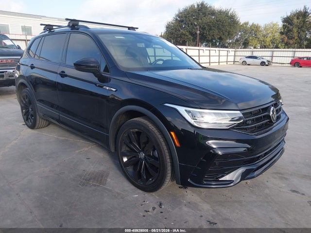 Auction sale of the 2022 Volkswagen Tiguan 2.0t Se R-line Black, vin: 3VVCB7AX0NM133858, lot number: 45928008