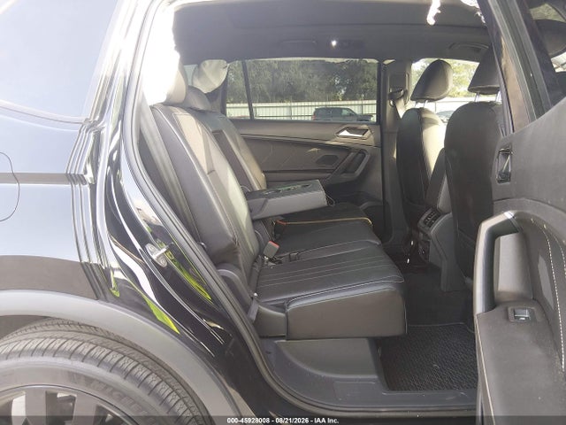 2022 Volkswagen Tiguan 2.0t Se R-line Black მანქანა იყიდება აუქციონზე, vin: 3VVCB7AX0NM133858, აუქციონის ნომერი: 45928008
