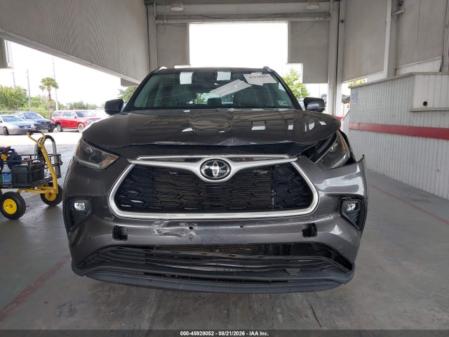 45928052 :رقم المزاد ، 5TDHZRBH1MS557213 vin ، 2021 Toyota Highlander Xle مزاد بيع