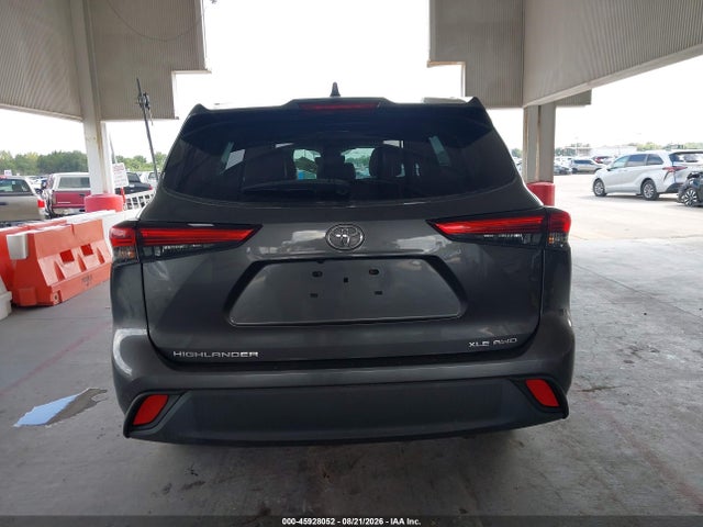 45928052 :رقم المزاد ، 5TDHZRBH1MS557213 vin ، 2021 Toyota Highlander Xle مزاد بيع