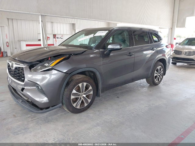 45928052 :رقم المزاد ، 5TDHZRBH1MS557213 vin ، 2021 Toyota Highlander Xle مزاد بيع
