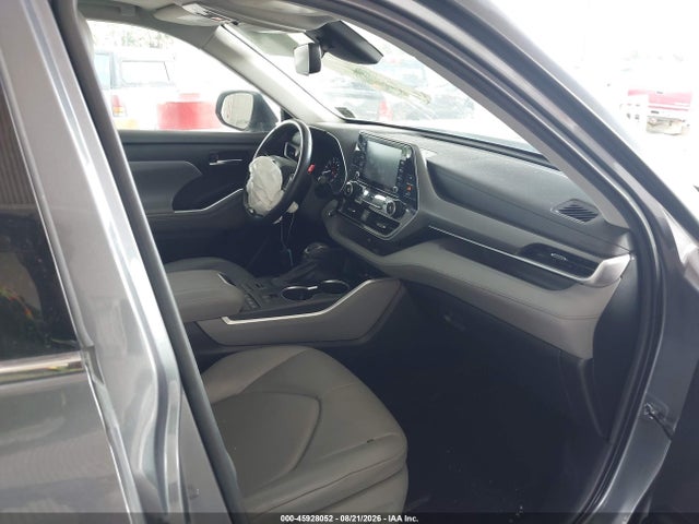 45928052 :رقم المزاد ، 5TDHZRBH1MS557213 vin ، 2021 Toyota Highlander Xle مزاد بيع