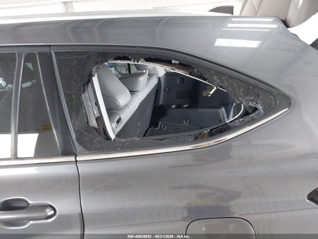45928052 :رقم المزاد ، 5TDHZRBH1MS557213 vin ، 2021 Toyota Highlander Xle مزاد بيع