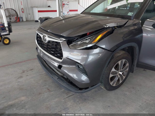 45928052 :رقم المزاد ، 5TDHZRBH1MS557213 vin ، 2021 Toyota Highlander Xle مزاد بيع