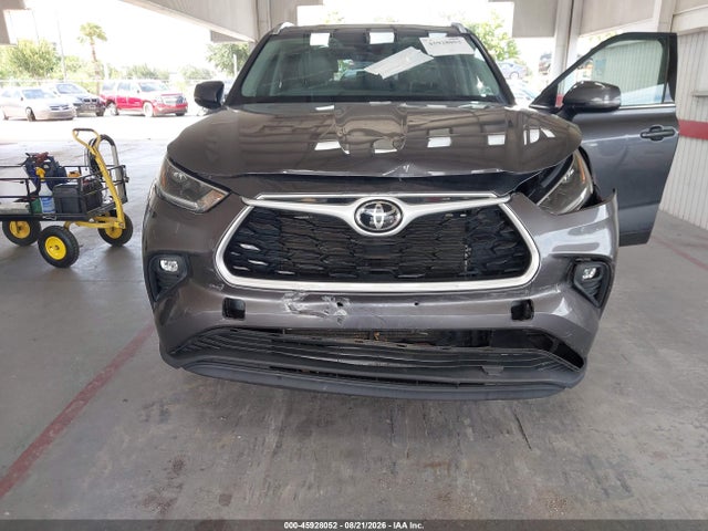 45928052 :رقم المزاد ، 5TDHZRBH1MS557213 vin ، 2021 Toyota Highlander Xle مزاد بيع