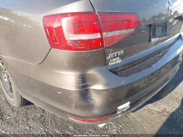 2015 Volkswagen Jetta S მანქანა იყიდება აუქციონზე, vin: 3VW2K7AJ9FM272021, აუქციონის ნომერი: 45928096