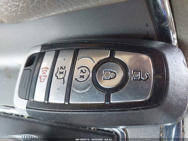 2020 Ford Expedition Xlt მანქანა იყიდება აუქციონზე, vin: 1FMJU1JT8LEA74955, აუქციონის ნომერი: 45928115