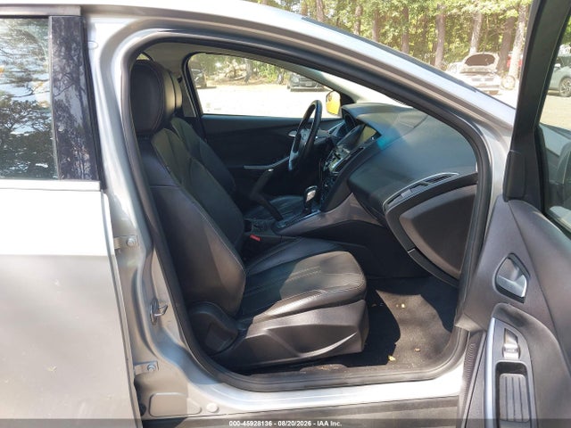 Продаж на аукціоні авто 2014 Ford Focus Titanium, vin: 1FADP3N23EL188873, номер лоту: 45928136