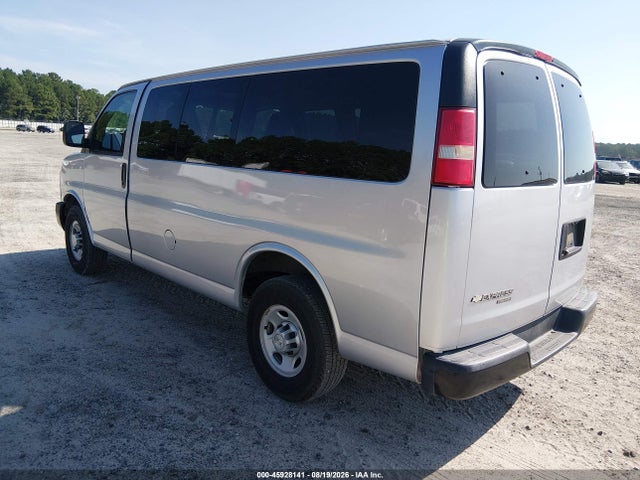 45928141 :رقم المزاد ، 1GNWGPFF3F1271204 vin ، 2015 Chevrolet Express 2500 Ls مزاد بيع