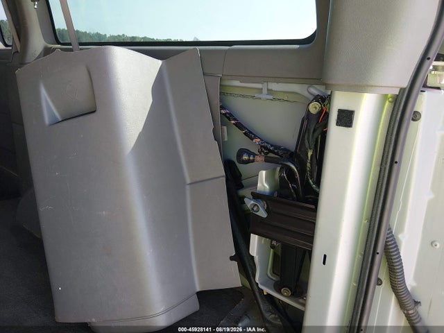 45928141 :رقم المزاد ، 1GNWGPFF3F1271204 vin ، 2015 Chevrolet Express 2500 Ls مزاد بيع