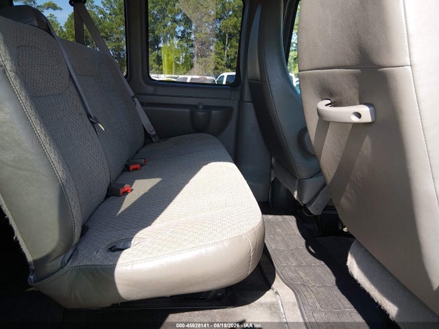 45928141 :رقم المزاد ، 1GNWGPFF3F1271204 vin ، 2015 Chevrolet Express 2500 Ls مزاد بيع
