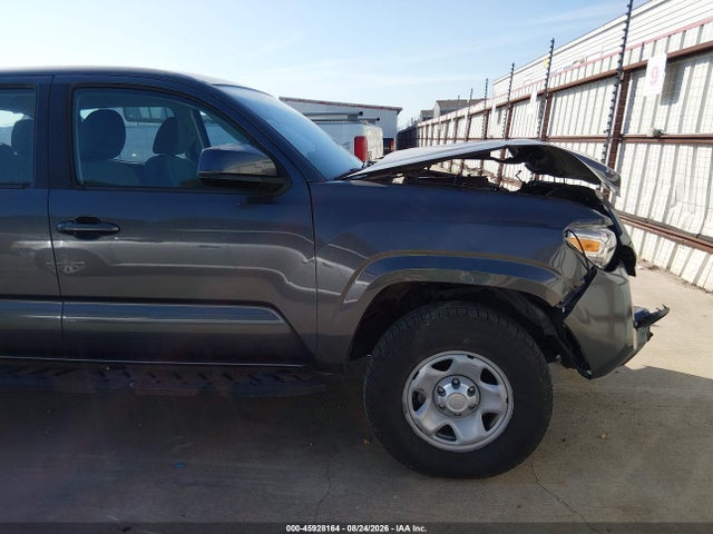 Продаж на аукціоні авто 2016 Toyota Tacoma Sr, vin: 5TFAX5GN8GX064254, номер лоту: 45928164