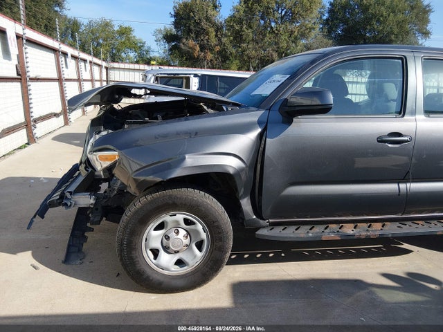 Продаж на аукціоні авто 2016 Toyota Tacoma Sr, vin: 5TFAX5GN8GX064254, номер лоту: 45928164