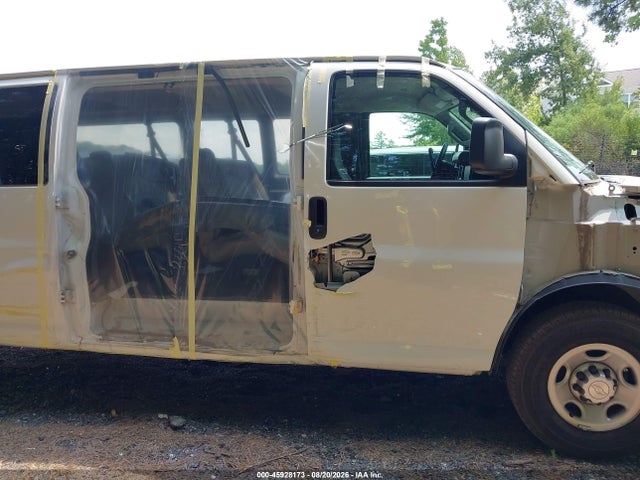 Chevrolet Express 3500 Ls 2019 1GAZGNFG8K1285931 Image 15