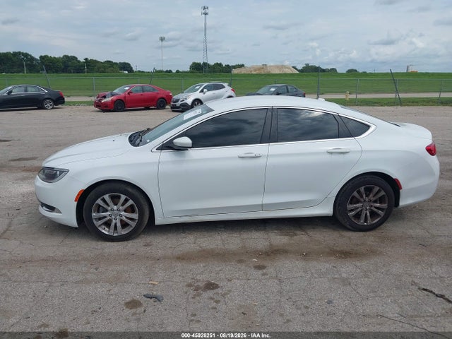 2016 Chrysler 200 Limited მანქანა იყიდება აუქციონზე, vin: 1C3CCCAB7GN152770, აუქციონის ნომერი: 45928251