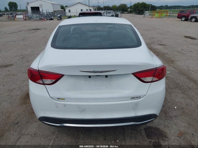 2016 Chrysler 200 Limited მანქანა იყიდება აუქციონზე, vin: 1C3CCCAB7GN152770, აუქციონის ნომერი: 45928251