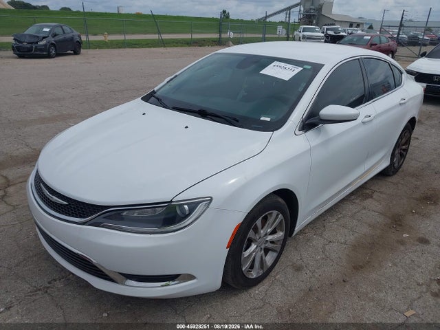 2016 Chrysler 200 Limited მანქანა იყიდება აუქციონზე, vin: 1C3CCCAB7GN152770, აუქციონის ნომერი: 45928251