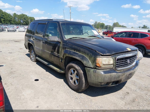 45928266 :رقم المزاد ، 1GYEK63R3YR228802 vin ، 2000 Cadillac Escalade Standard مزاد بيع