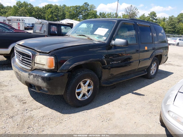 Auction sale of the 2000 Cadillac Escalade Standard, vin: 1GYEK63R3YR228802, lot number: 45928266