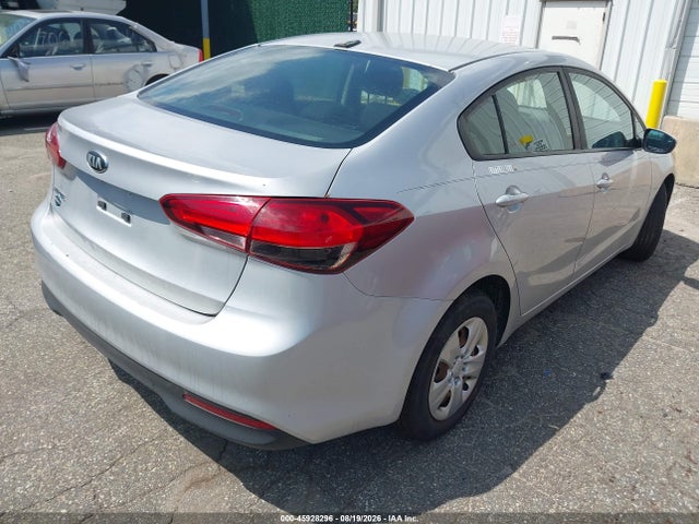 Продажа на аукционе авто 2017 Kia Forte Lx, vin: 3KPFK4A77HE084506, номер лота: 45928296