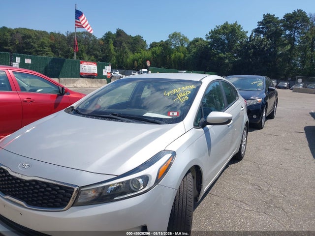 Продажа на аукционе авто 2017 Kia Forte Lx, vin: 3KPFK4A77HE084506, номер лота: 45928296