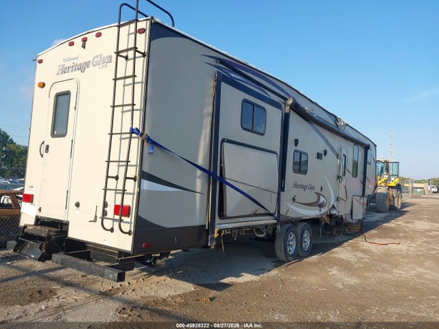 Продажа на аукционе авто 2015 Forest River Wildwood, vin: 4X4FWBM21FU007969, номер лота: 45928322