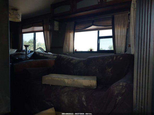 Продажа на аукционе авто 2015 Forest River Wildwood, vin: 4X4FWBM21FU007969, номер лота: 45928322