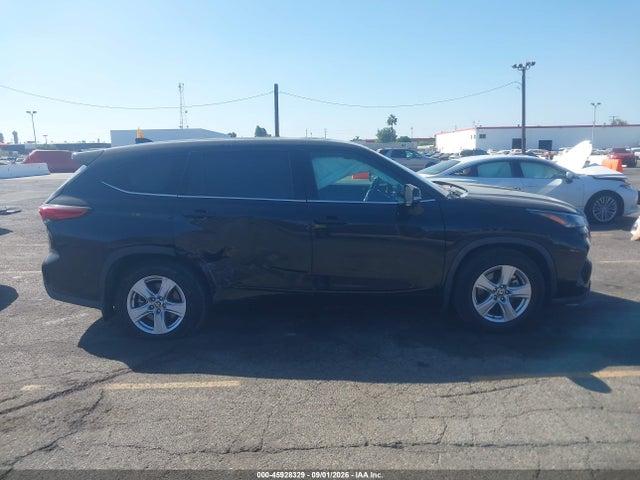 2021 Toyota Highlander L მანქანა იყიდება აუქციონზე, vin: 5TDCZRAH5MS083553, აუქციონის ნომერი: 45928329