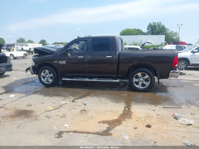 45928331 :رقم المزاد ، 3C6RR7LT0HG525182 vin ، 2017 Ram 1500 Big Horn  4x4 5'7 Box مزاد بيع