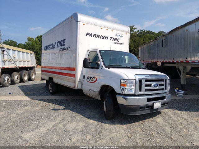 45928415 :رقم المزاد ، 1FDXE4FN4RDD33717 vin ، 2024 Ford E-450 Cutaway مزاد بيع