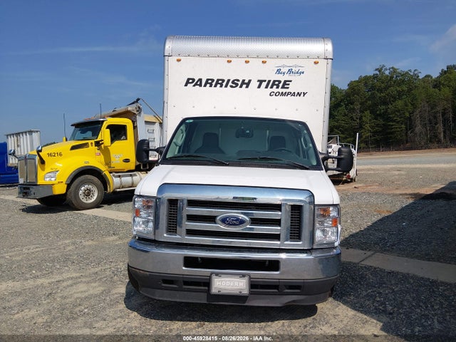45928415 :رقم المزاد ، 1FDXE4FN4RDD33717 vin ، 2024 Ford E-450 Cutaway مزاد بيع