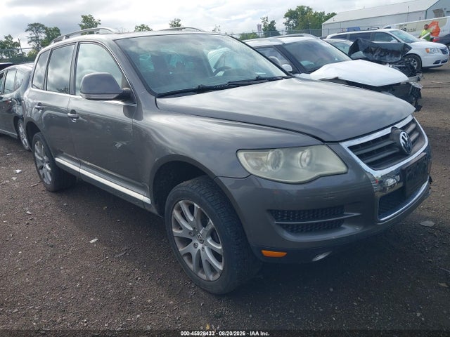 2010 Volkswagen Touareg V6 Tdi მანქანა იყიდება აუქციონზე, vin: WVGFK7A96AD000360, აუქციონის ნომერი: 45928433