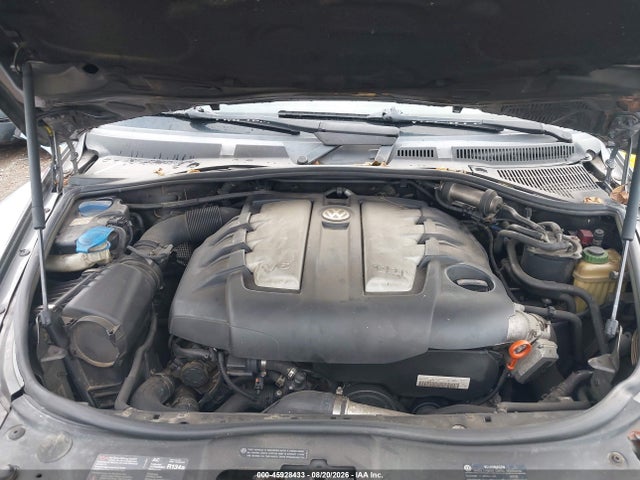 2010 Volkswagen Touareg V6 Tdi მანქანა იყიდება აუქციონზე, vin: WVGFK7A96AD000360, აუქციონის ნომერი: 45928433
