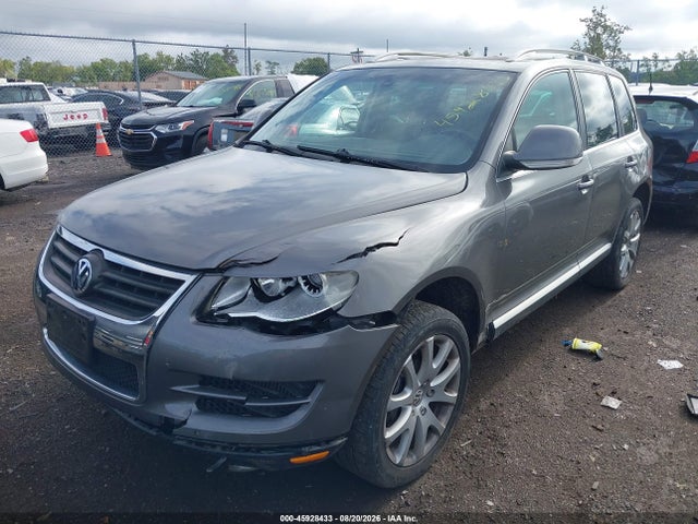 2010 Volkswagen Touareg V6 Tdi მანქანა იყიდება აუქციონზე, vin: WVGFK7A96AD000360, აუქციონის ნომერი: 45928433