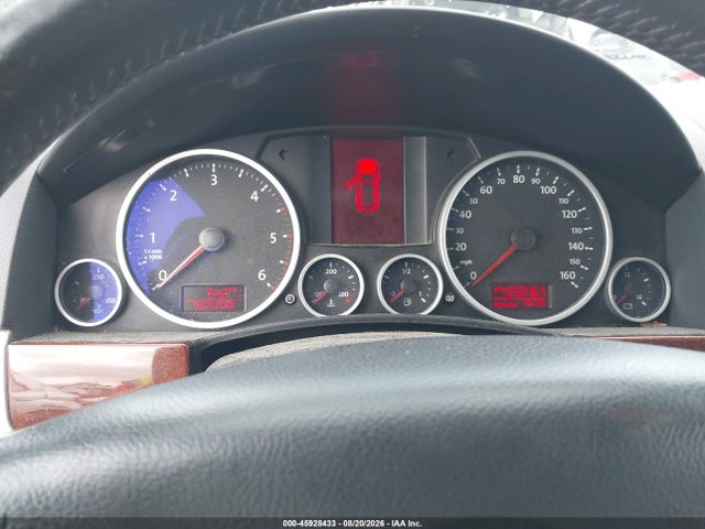 2010 Volkswagen Touareg V6 Tdi მანქანა იყიდება აუქციონზე, vin: WVGFK7A96AD000360, აუქციონის ნომერი: 45928433