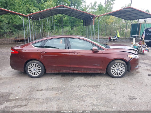 45928479 :رقم المزاد ، 3FA6P0LU0FR299332 vin ، 2015 Ford Fusion Hybrid Se مزاد بيع