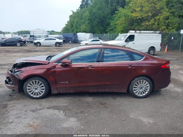 45928479 :رقم المزاد ، 3FA6P0LU0FR299332 vin ، 2015 Ford Fusion Hybrid Se مزاد بيع