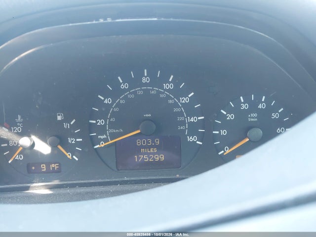 45928486 :رقم المزاد ، WDBJF65J71B278387 vin ، 2001 Mercedes-benz E 320 مزاد بيع