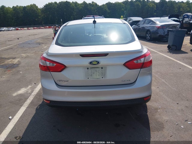 2014 Ford Focus Se მანქანა იყიდება აუქციონზე, vin: 1FADP3F20EL421770, აუქციონის ნომერი: 45928494