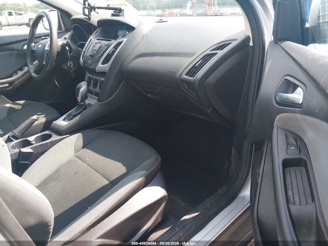2014 Ford Focus Se მანქანა იყიდება აუქციონზე, vin: 1FADP3F20EL421770, აუქციონის ნომერი: 45928494