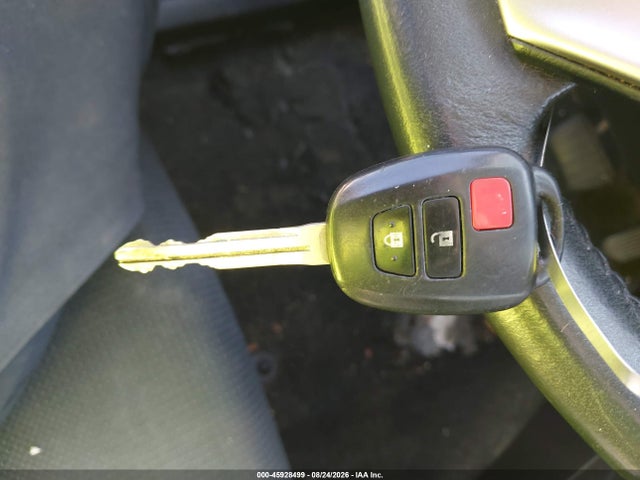 45928499 :رقم المزاد ، 2T3RFREV0JW794476 vin ، 2018 Toyota Rav4 Xle مزاد بيع