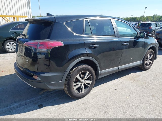 45928499 :رقم المزاد ، 2T3RFREV0JW794476 vin ، 2018 Toyota Rav4 Xle مزاد بيع