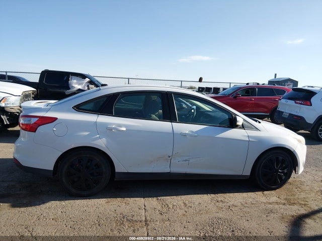 2014 Ford Focus Se მანქანა იყიდება აუქციონზე, vin: 1FADP3F22EL383345, აუქციონის ნომერი: 45928502