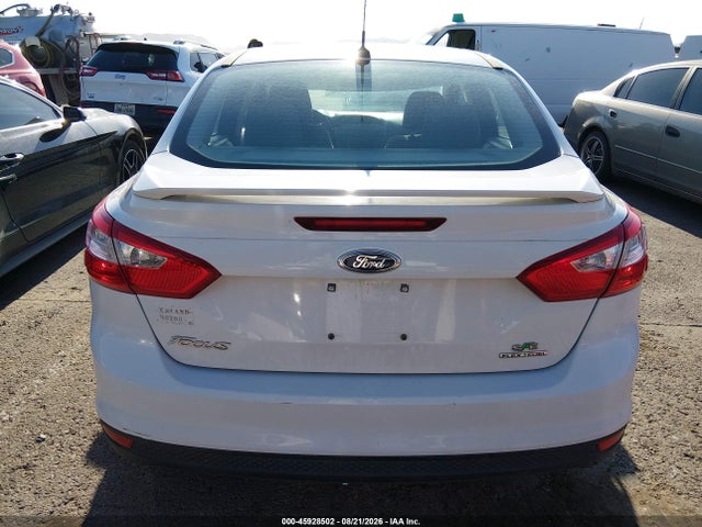 2014 Ford Focus Se მანქანა იყიდება აუქციონზე, vin: 1FADP3F22EL383345, აუქციონის ნომერი: 45928502
