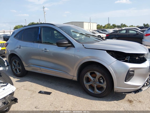 45928511 :رقم المزاد ، 1FMCU9MN7PUA09398 vin ، 2023 Ford Escape St-line مزاد بيع
